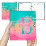 Pink-Türkiz Gyűrűs Naptár Monogrammal